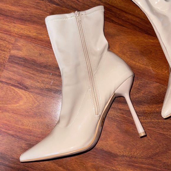 POINTED STILETTO HEELED BOOTS👢 - Picture 3 of 7